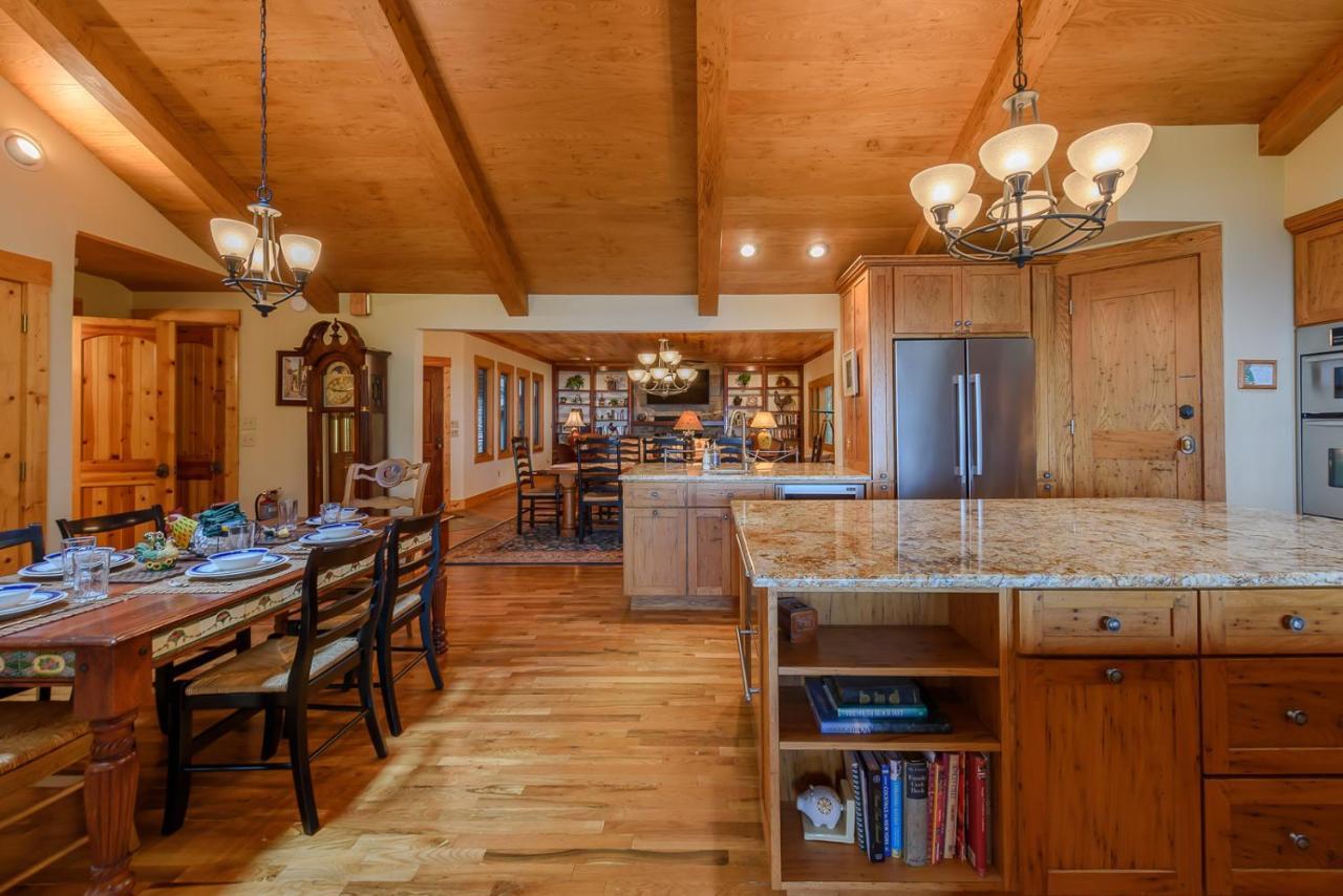 Graystone Cottage Blowing Rock Exterior photo