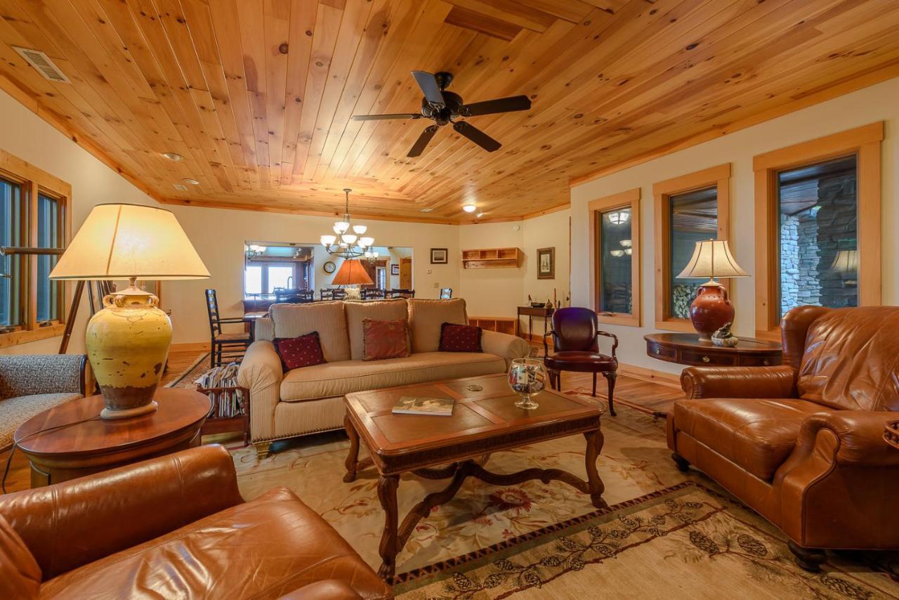Graystone Cottage Blowing Rock Exterior photo